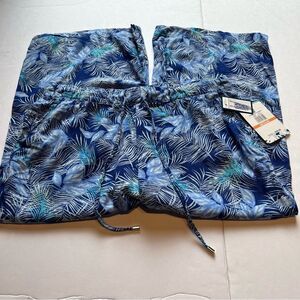 Carribbean Joe Women's Capris Blue TurquoiseLleaf Print Size Medium